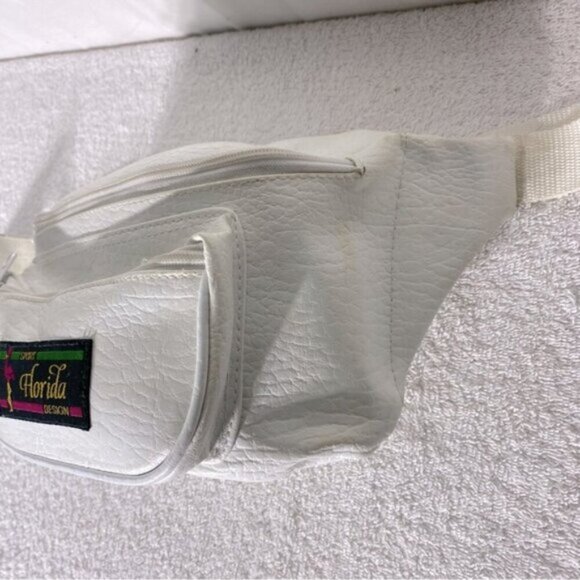 Vintage White Faux Leather Florida Sport Fanny Pack Bum Bag - Picture 9 of 15